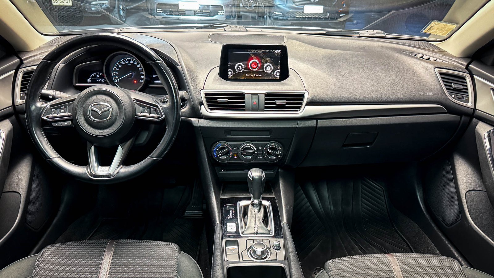 Mazda 3 V 2.0 2019 - Imagen 13 de 20