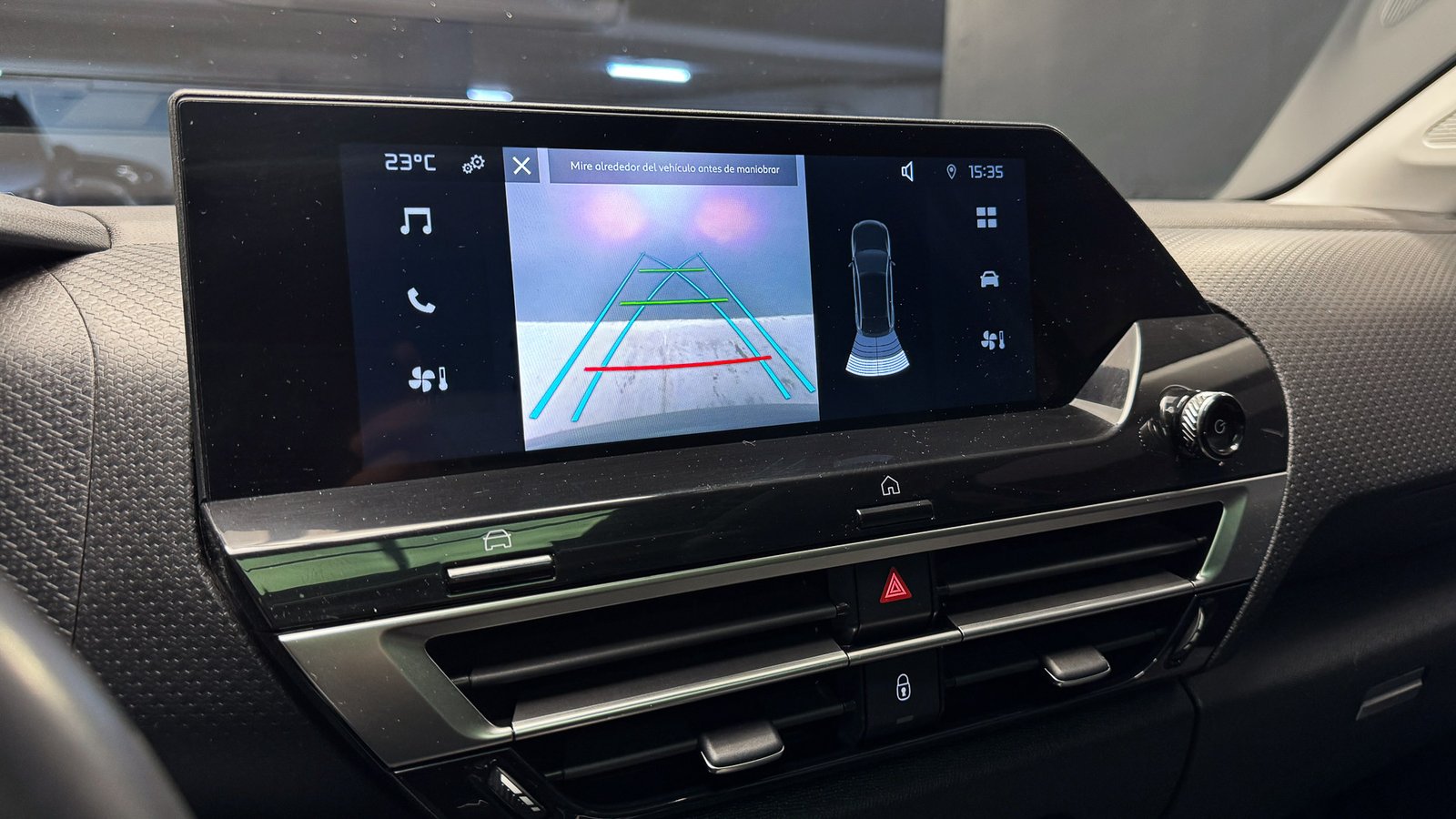 Citroën C4 Shine AT 1.2 2023 - Imagen 17 de 20