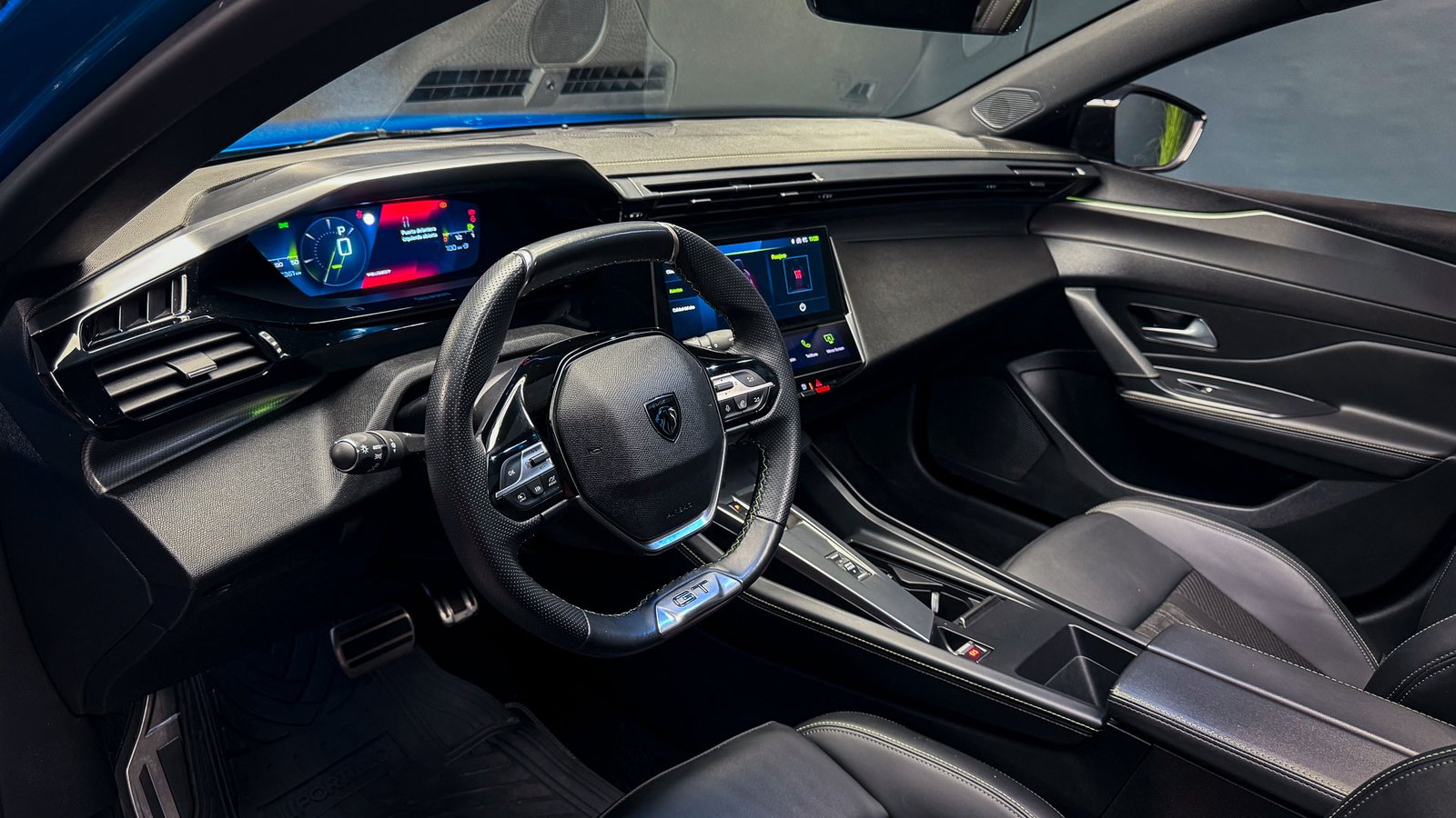 Peugeot 308 GT Puretech 1.2 2024 - Imagen 11 de 20