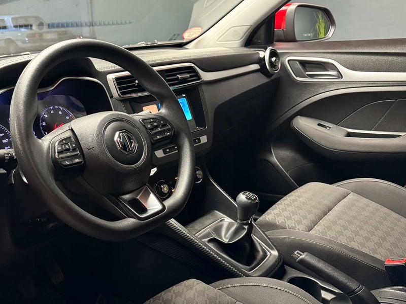 MG ZS STD MT 2025 - Imagen 11 de 20