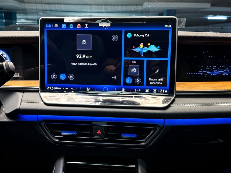 Volkswagen Tiguan R-Line 1.4TSI 2026 - Imagen 15 de 20