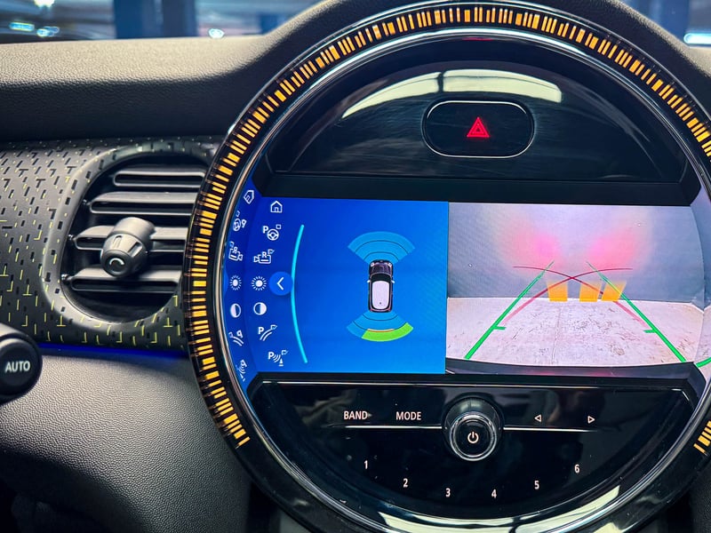 Mini Cooper SE Favoured 2023 - Imagen 16 de 20