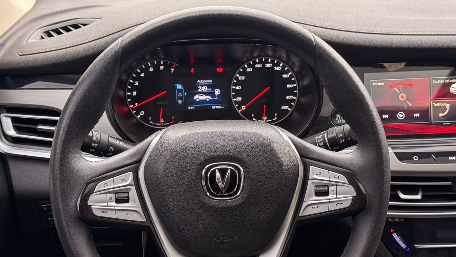 Changan CS35 Luxury 1.6 MT 2022 - Imagen 7 de 20