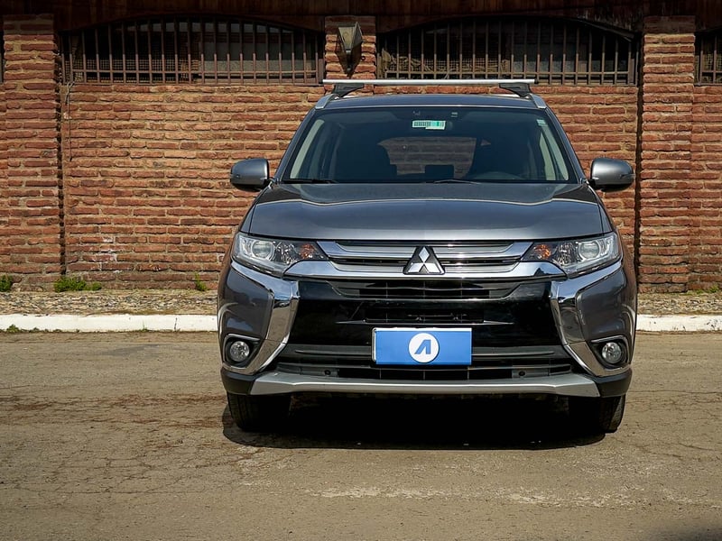 Mitsubishi Outlander GL AT 2018 - Imagen 6 de 20