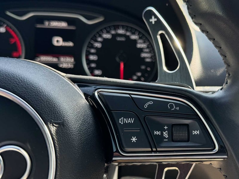 Audi A3 Sport Sline 1.4 2018 - Imagen 10 de 20