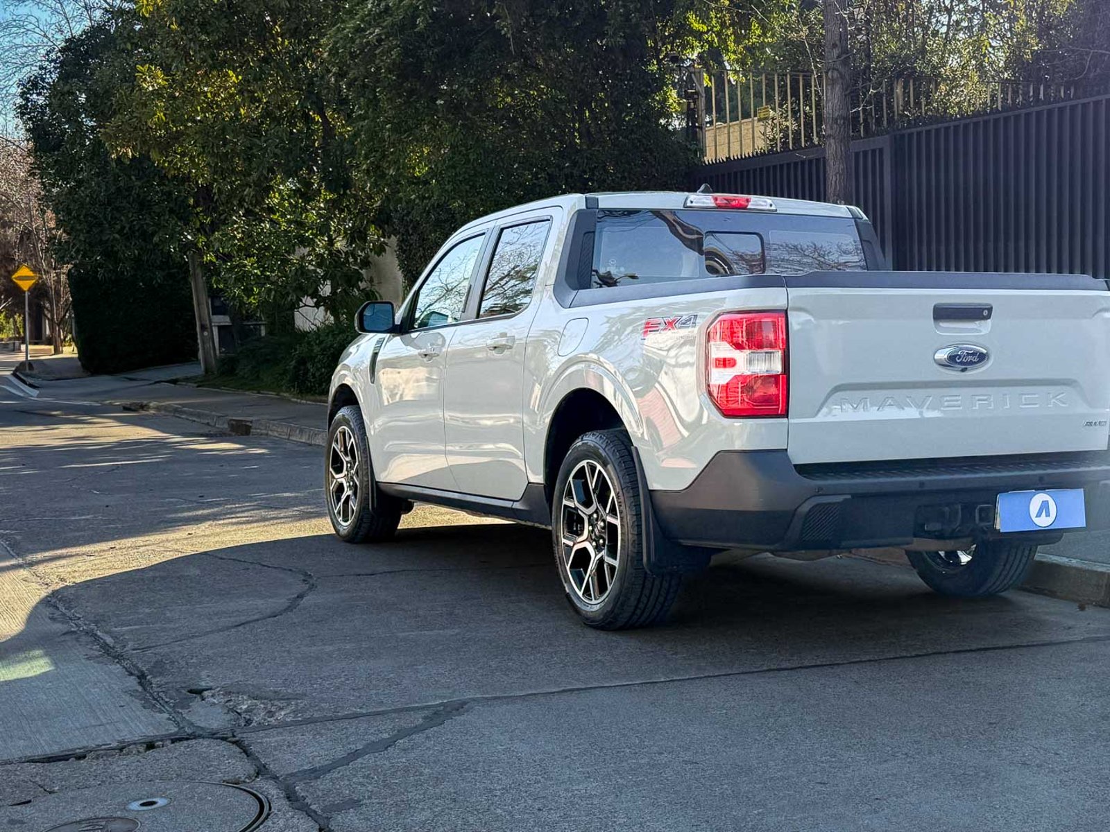 Ford Maverick Lariat 4x4 2.0 2023 - Foto 2 de 20