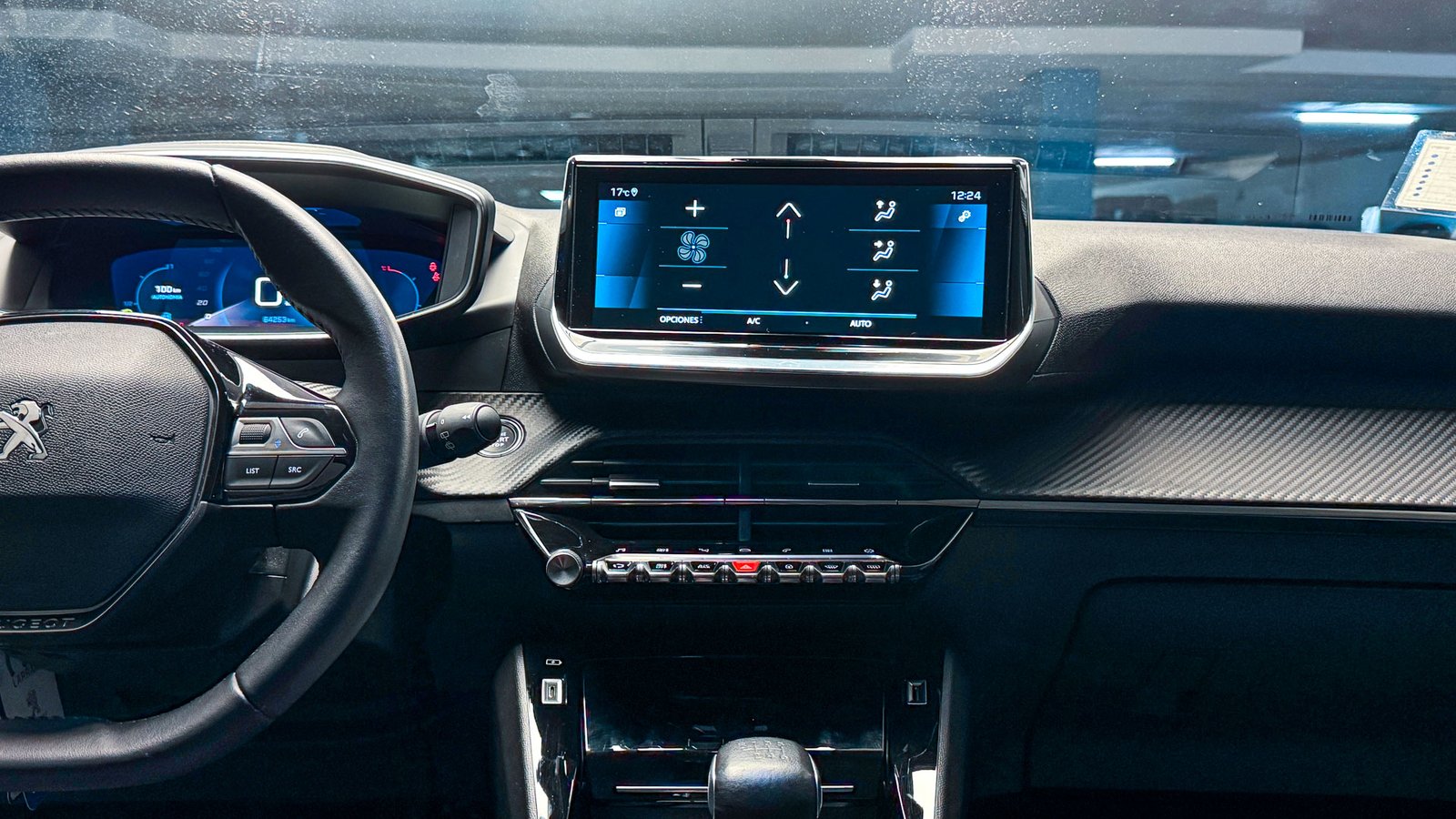Peugeot 2008 Allure Puretech 1.2 2021 - Imagen 16 de 20