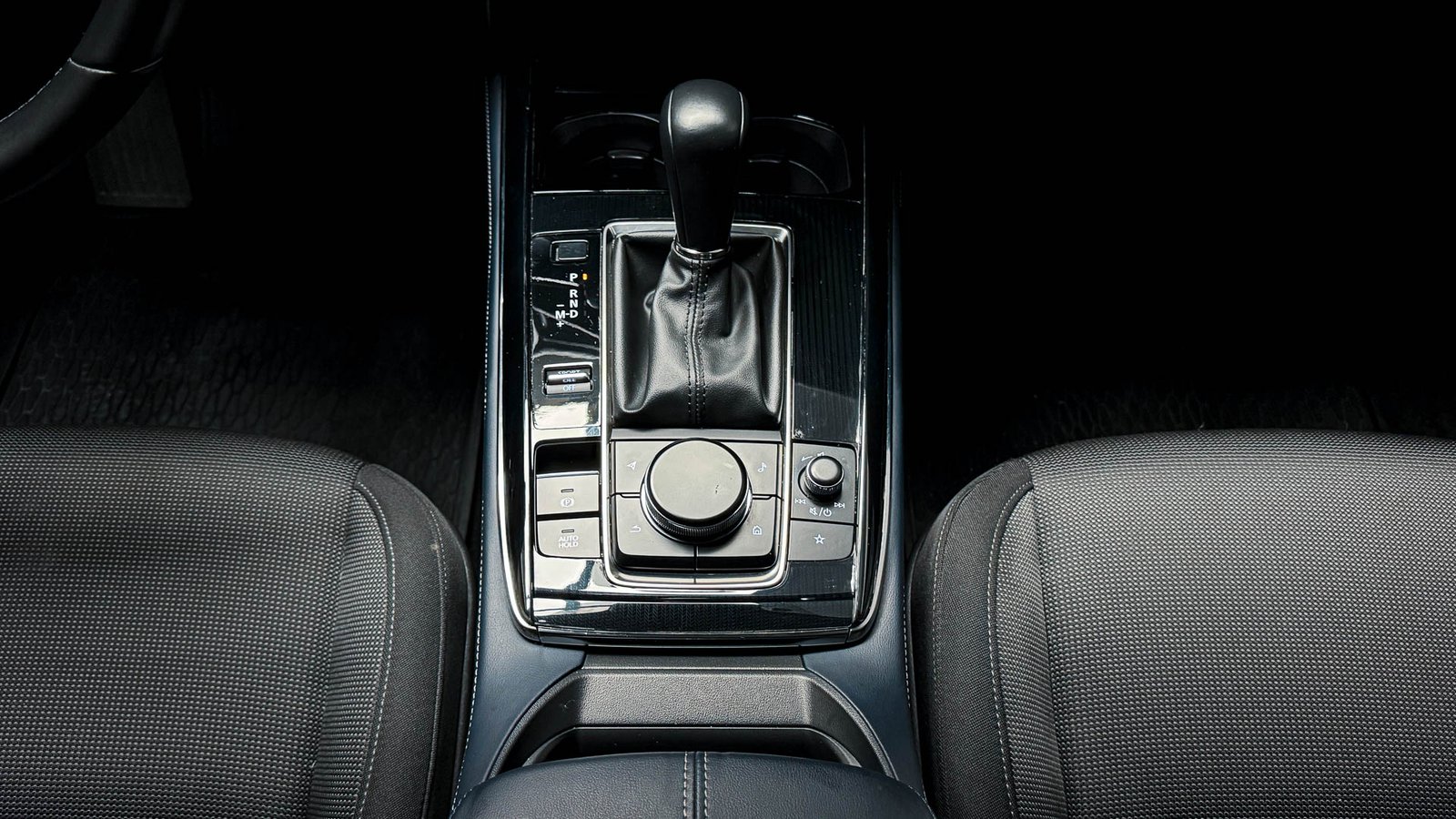 Mazda CX-30 Core 2.0 AT 2025 - Imagen 18 de 20