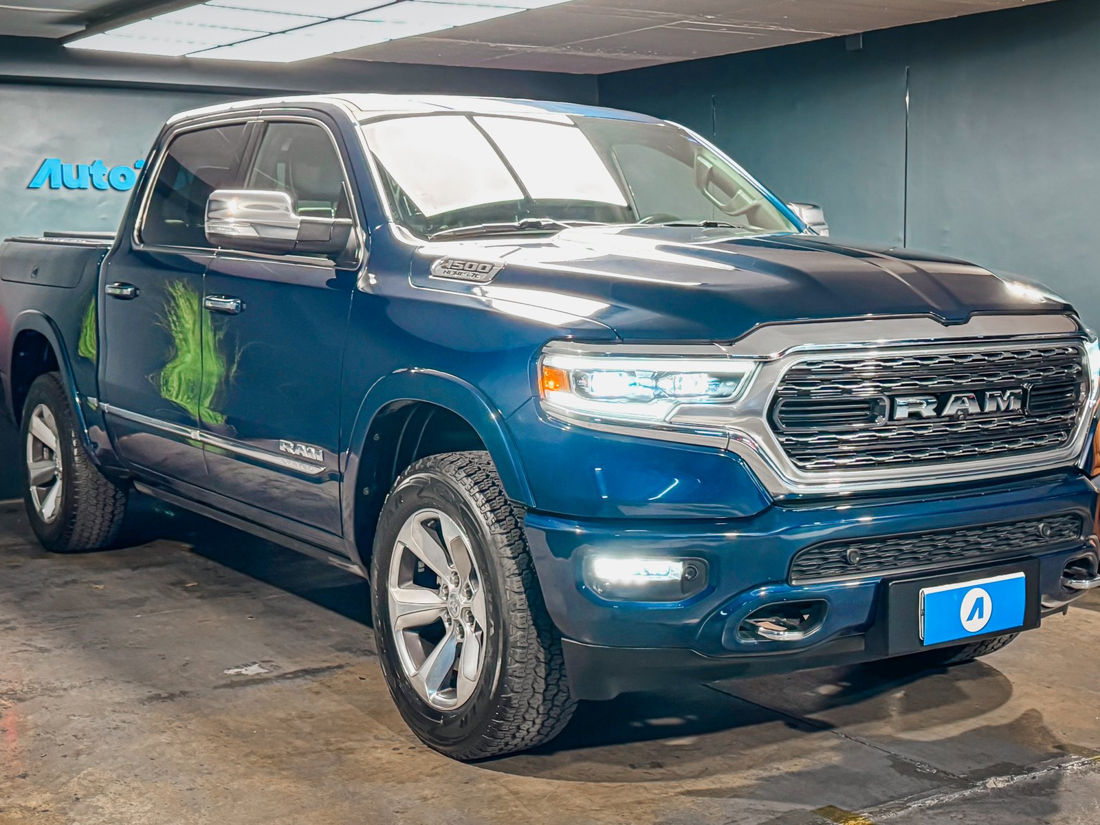 RAM 1500 Limited 4X4 5.7 AT 2022 - Foto 5 de 20