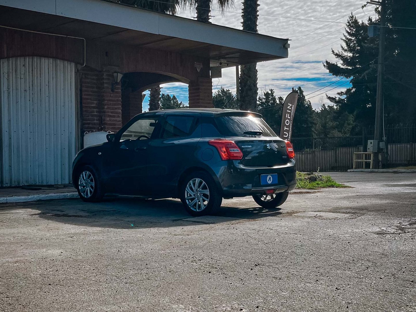 Suzuki Swift GL Hibrido 1.2 MT 2024 - Foto 2 de 20