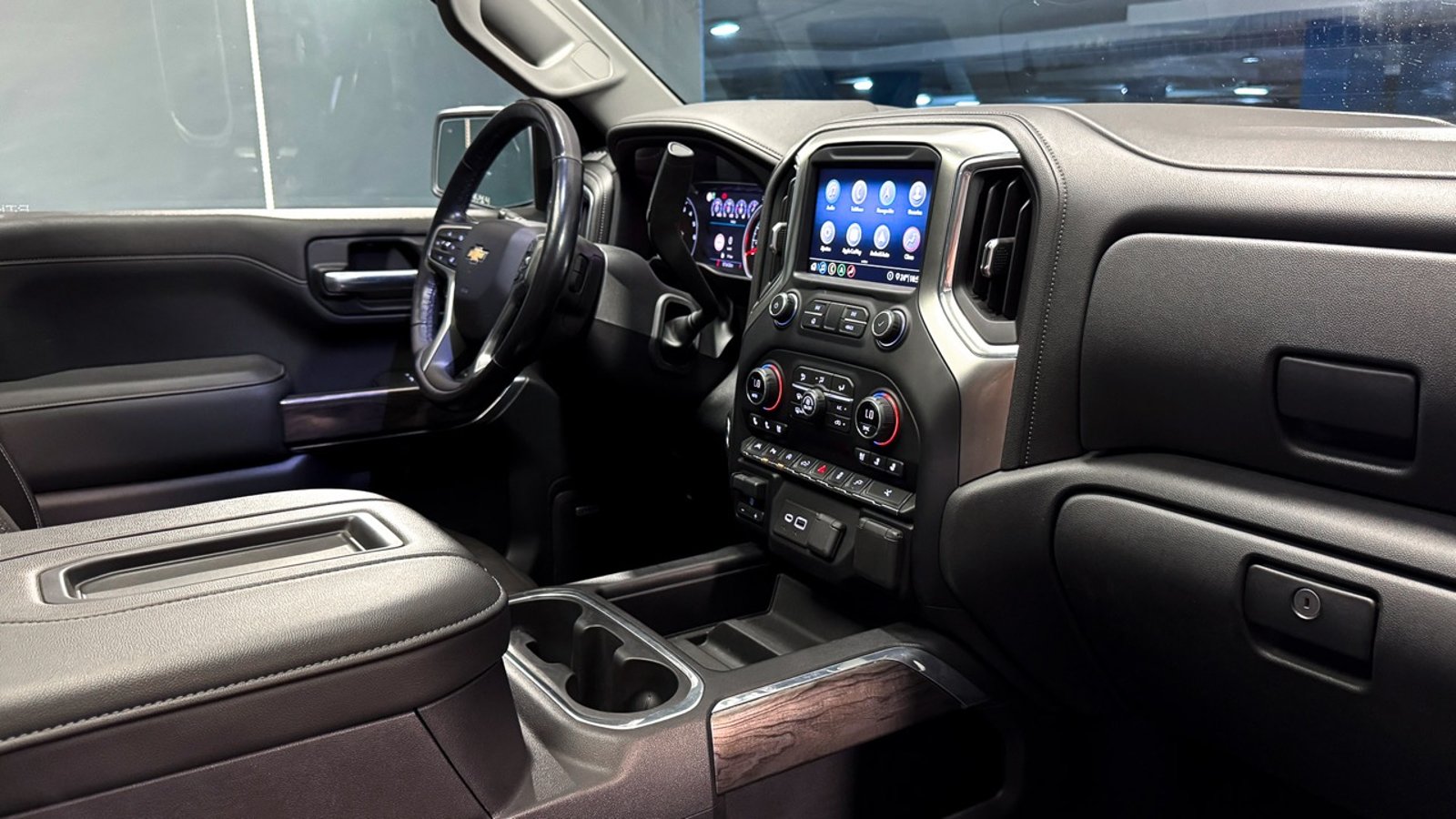 Chevrolet Silverado LTZ 2021 - Imagen 16 de 20