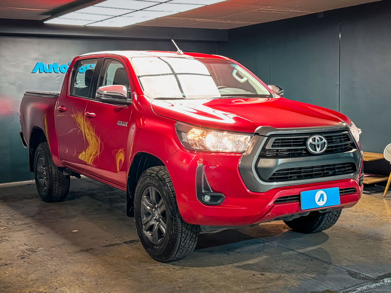 Toyota Hilux SR 4X2 MT 2.4 2025 - Imagen 5 de 20