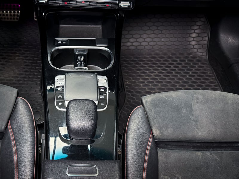 Mercedes-Benz A250 AMG Line 2.0 2019 - Imagen 18 de 20