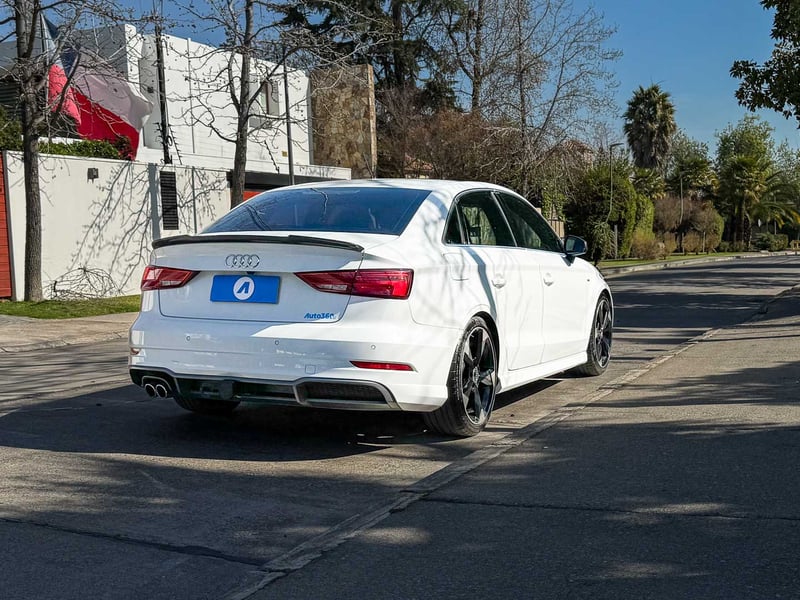 Audi A3 Sport Sline 1.4 2018 - Imagen 4 de 20