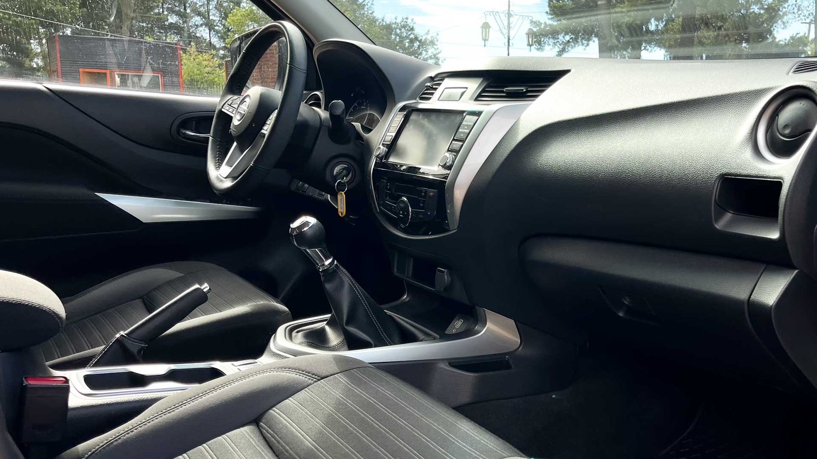 Nissan Navara XE MT 4x2 2.3 2021 - Imagen 11 de 12