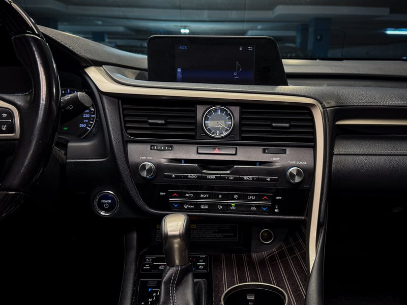 Lexus RX 450H Hybrid 4WD 3.5 2017 - Imagen 16 de 20