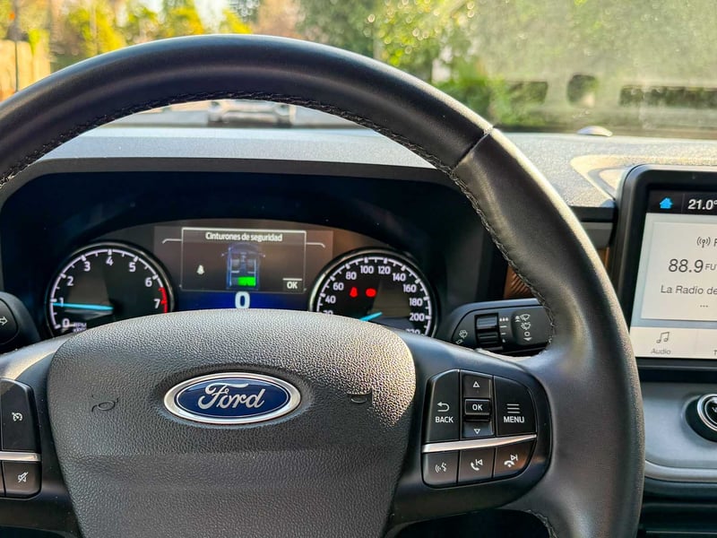 Ford Maverick Lariat 4x4 2.0 2023 - Imagen 8 de 20