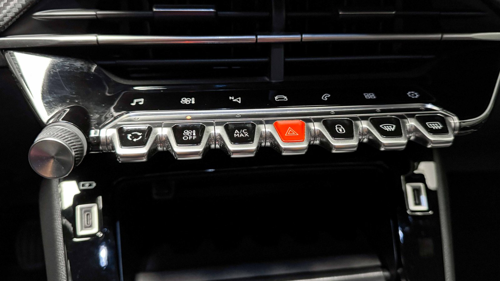 Peugeot 2008 Allure Puretech 1.2 2023 - Imagen 20 de 20