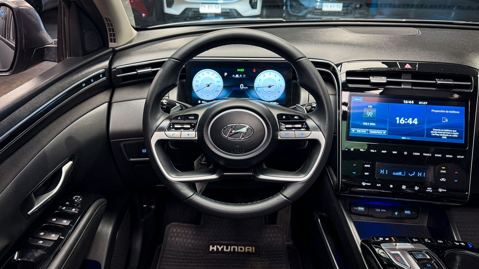 Hyundai Tucson NX4 Limited GDI AWD 1.6T 2024 - Imagen 12 de 20