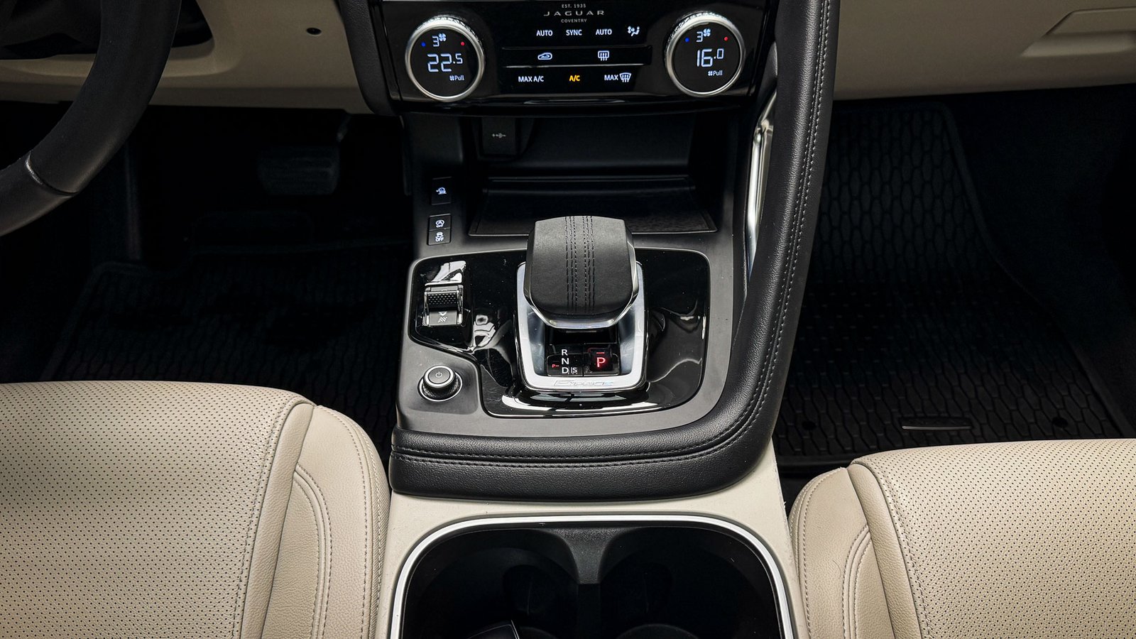 Jaguar E-Pace S AWD 2.0 2022 - Imagen 20 de 20