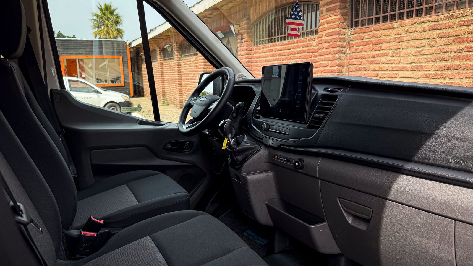 Ford Transit Techo alto L3H3 MT 2.0 2026 - Imagen 17 de 20