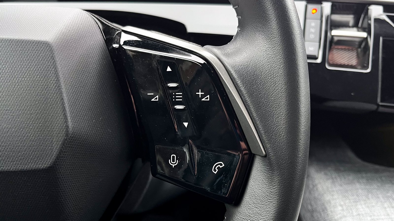 Peugeot 3008 Premiere MHEV 2025 - Imagen 10 de 20