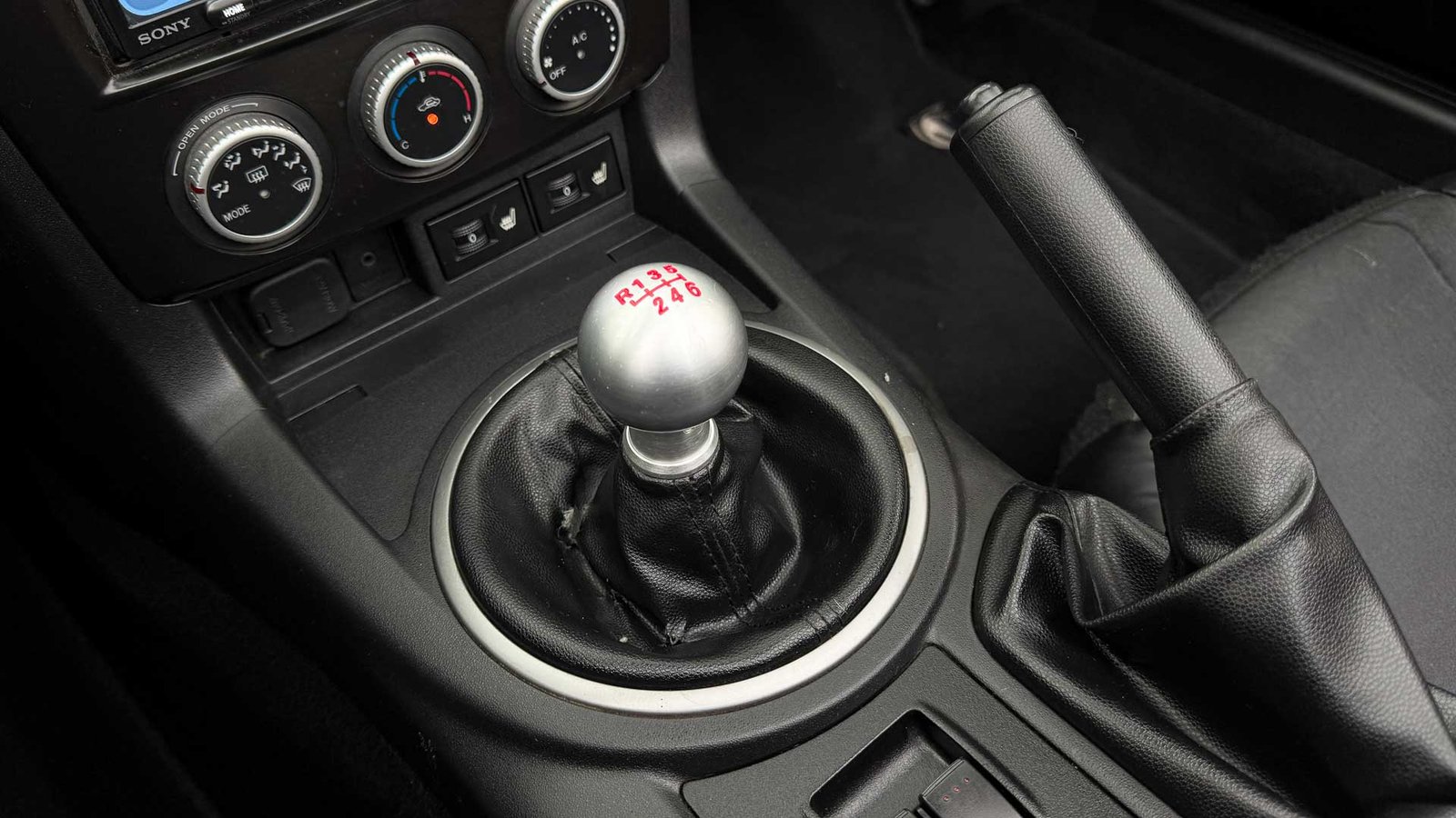 Mazda MX-5 Convertible 2.0 2015 - Imagen 18 de 18