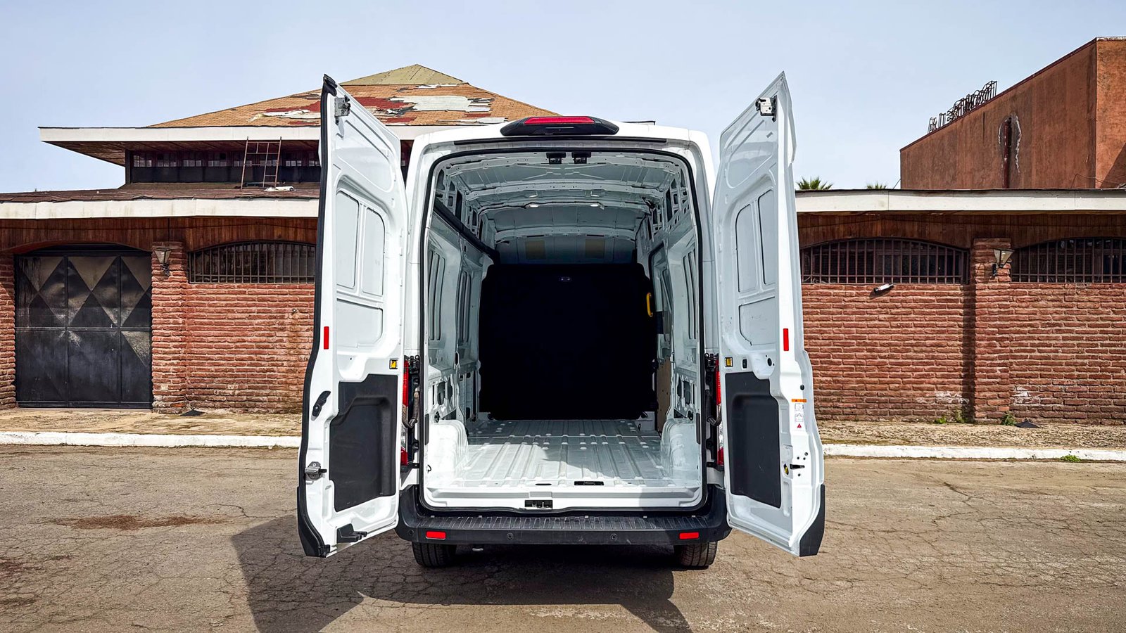 Ford Transit Techo alto L3H3 MT 2.0 2026 - Imagen 7 de 20