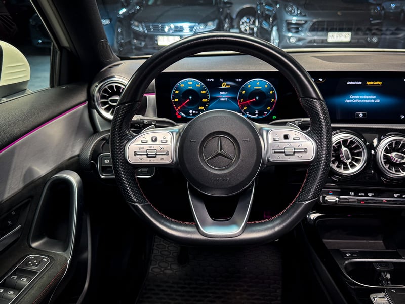 Mercedes-Benz A250 AMG Line 2.0 2019 - Imagen 12 de 20