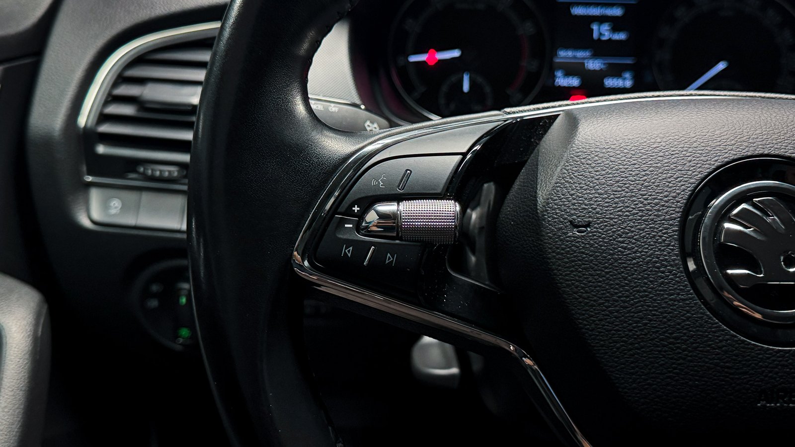Skoda Fabia HB Ambition 1.0 2021 - Imagen 9 de 20