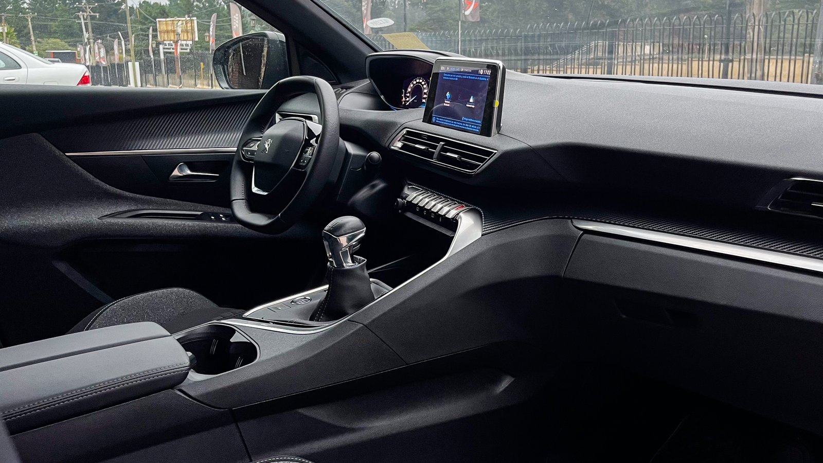 Peugeot 3008 Active Pack 1.2 2024 - Imagen 15 de 20
