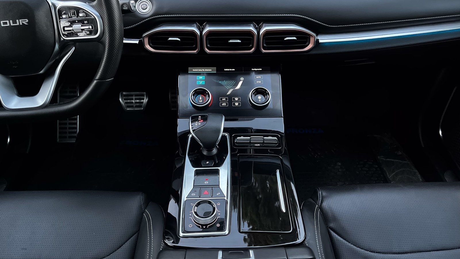 Jetour X70 PLUS LUX 4X2 1.6 AT 2025 - Imagen 18 de 20