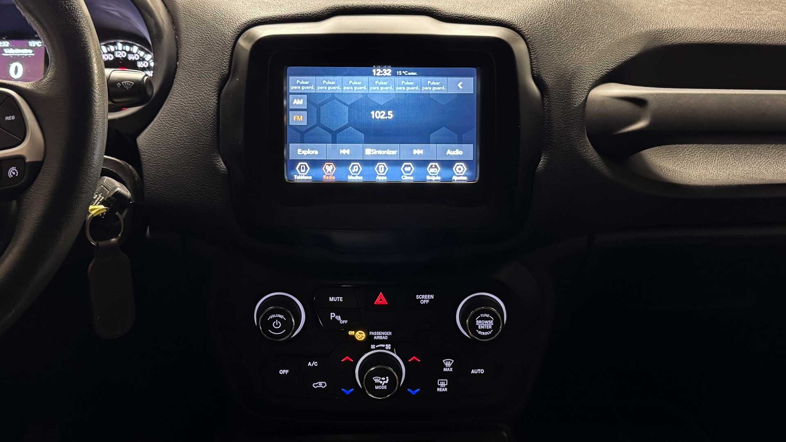 Jeep Renegade Sport LX MT 2023 - Imagen 15 de 20
