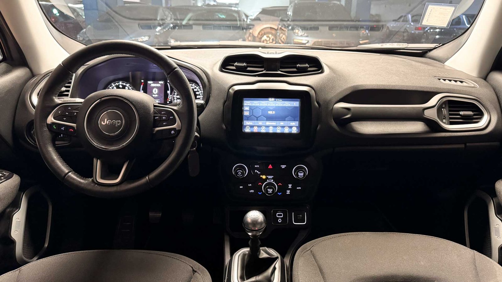 Jeep Renegade Sport LX MT 2023 - Imagen 14 de 20