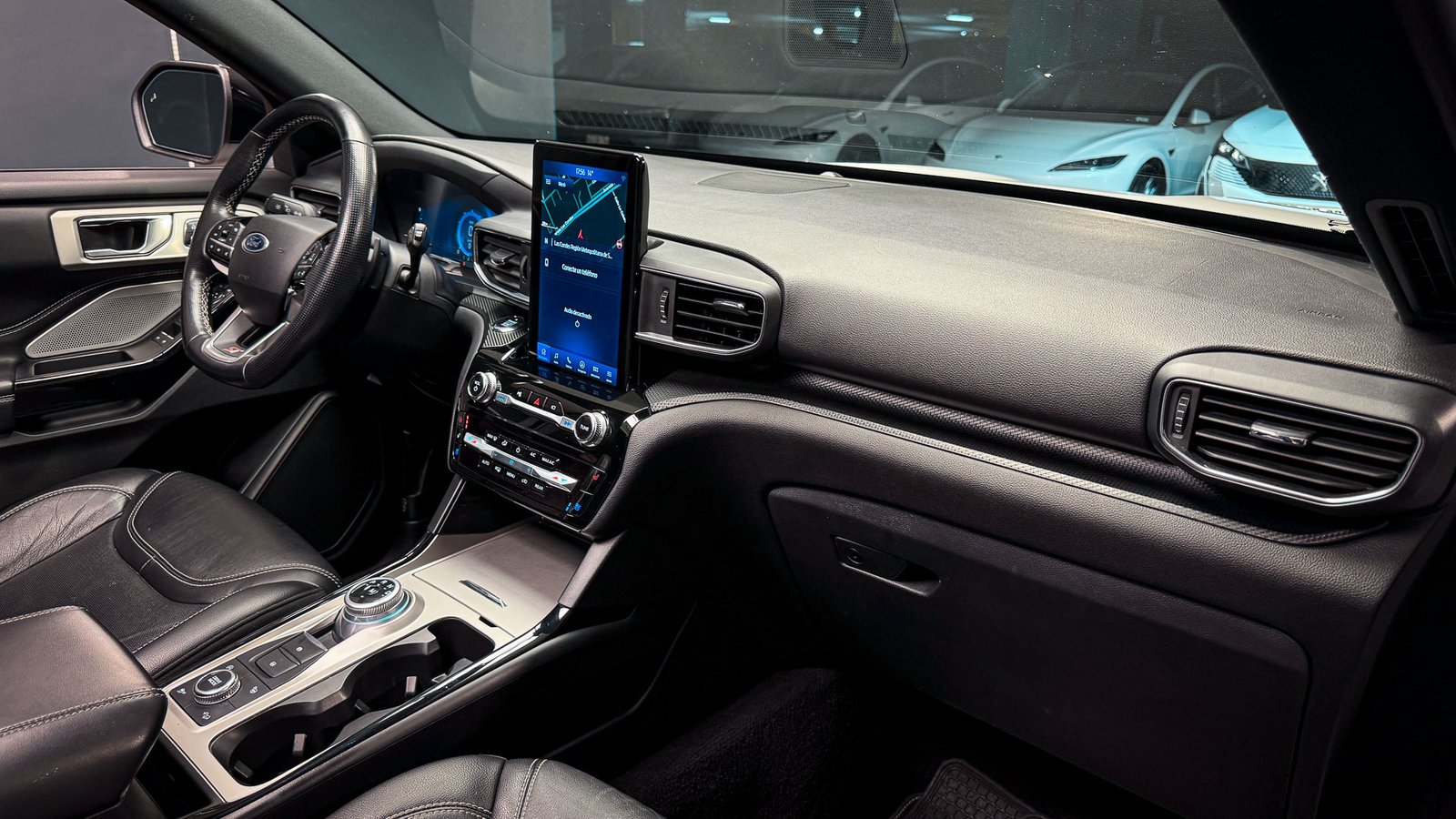 Ford Explorer ST 3.0 ECOBOOST 4X4 AT 2021 - Imagen 13 de 20