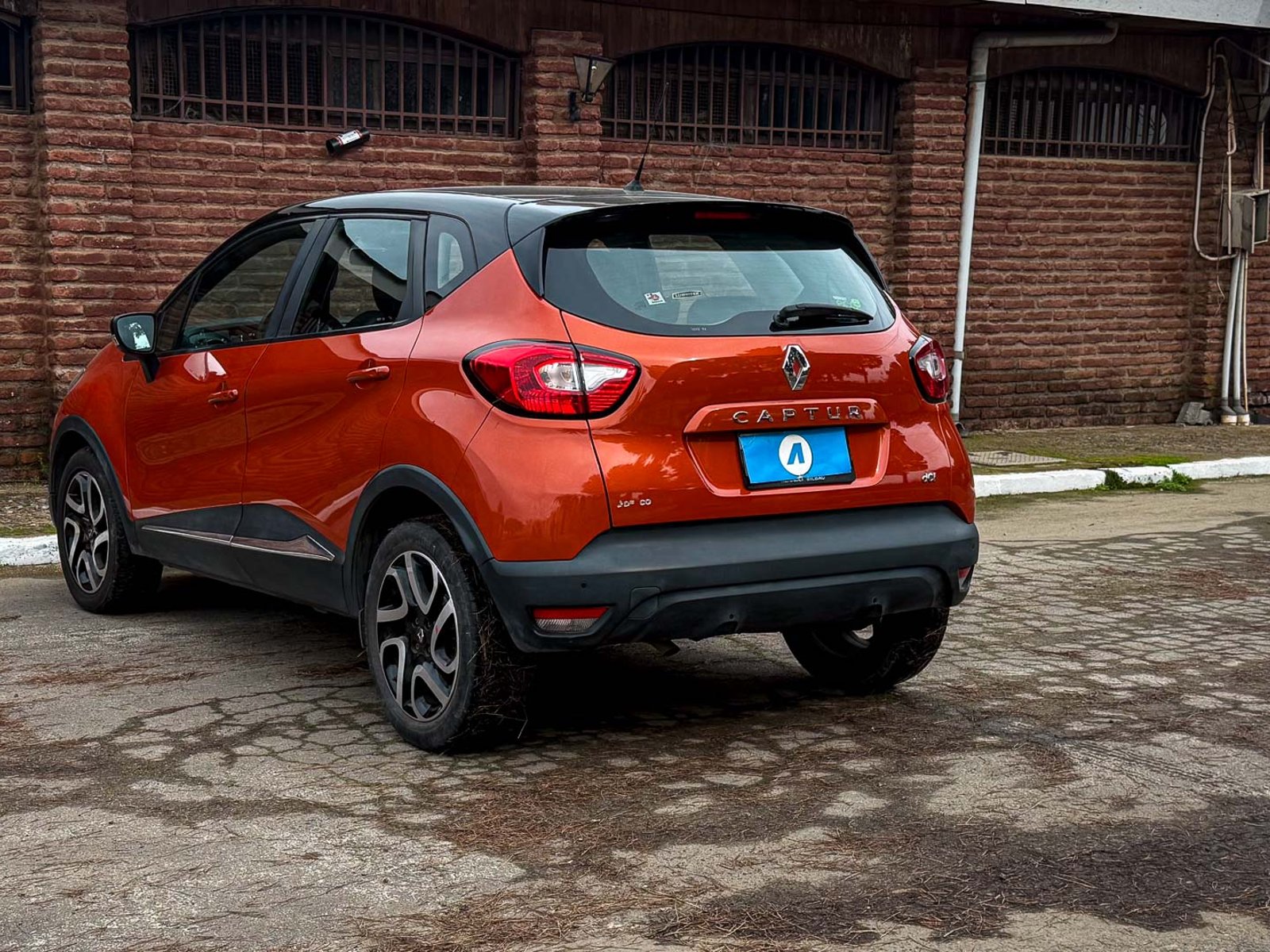 Renault Captur Expression 1.5 2016 - Foto 2 de 20
