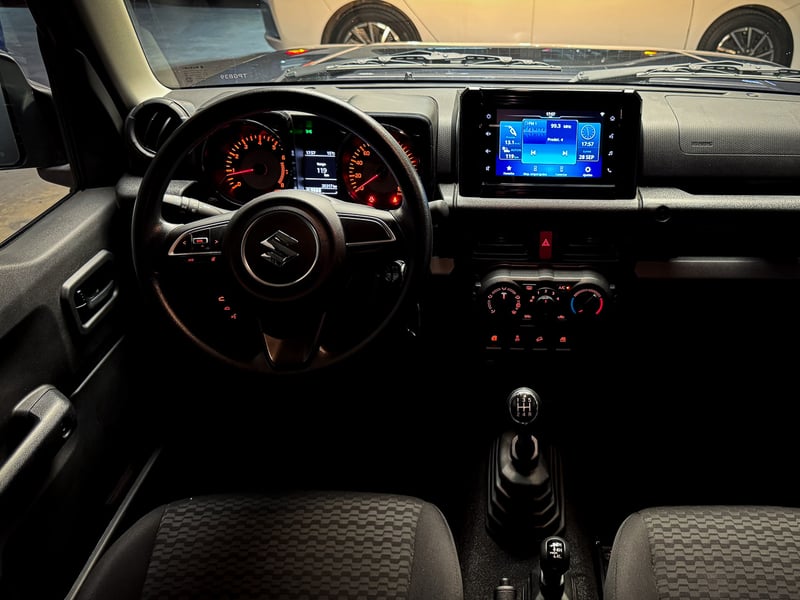 Suzuki Jimny GL 5P 1.5 2024 - Imagen 13 de 20