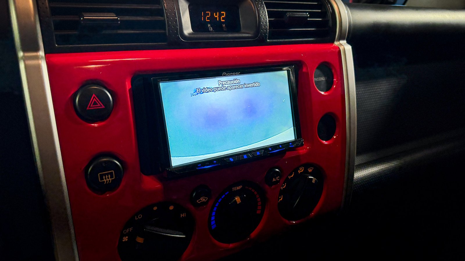 Toyota FJ Cruiser Limited 4x4 4.0 2013 - Imagen 14 de 20