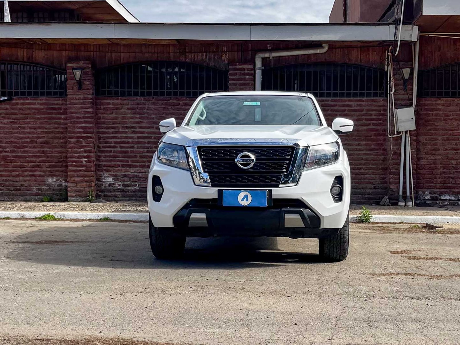Nissan Navara XE MT 4x2 2.3 2021 - Foto 4 de 12