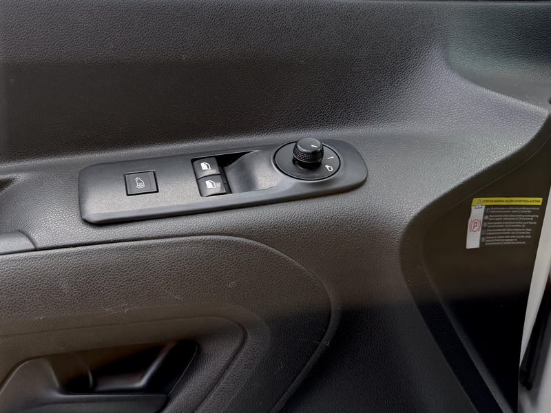 Peugeot Partner HDI L1 1.6 2022 - Imagen 18 de 20