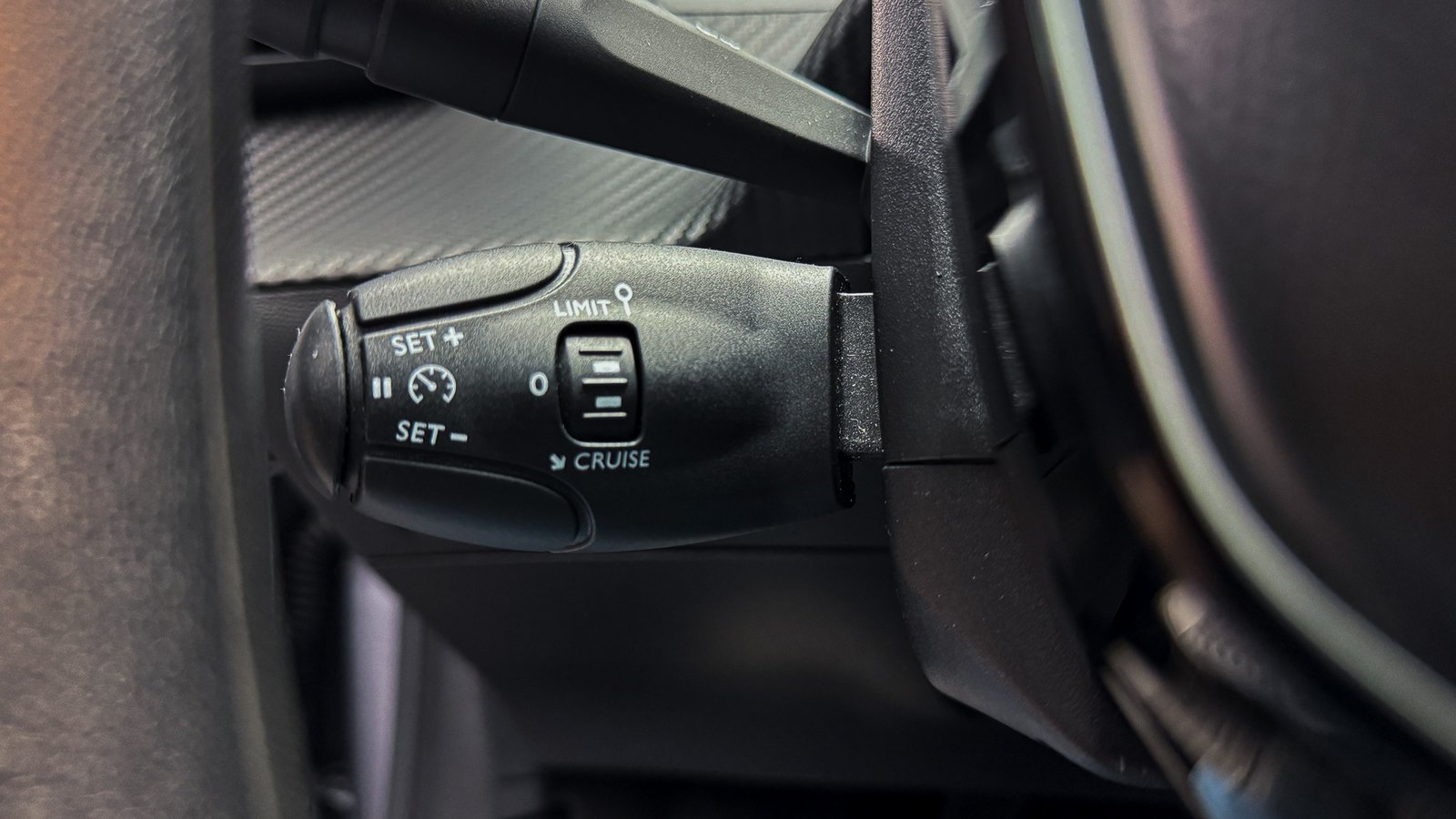 Peugeot 208 Style Puretech 1.2 2023 - Imagen 11 de 20