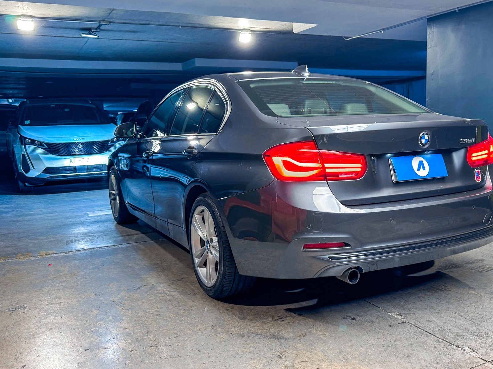 BMW 318i LCI 1.5 2017 - Foto 2 de 20