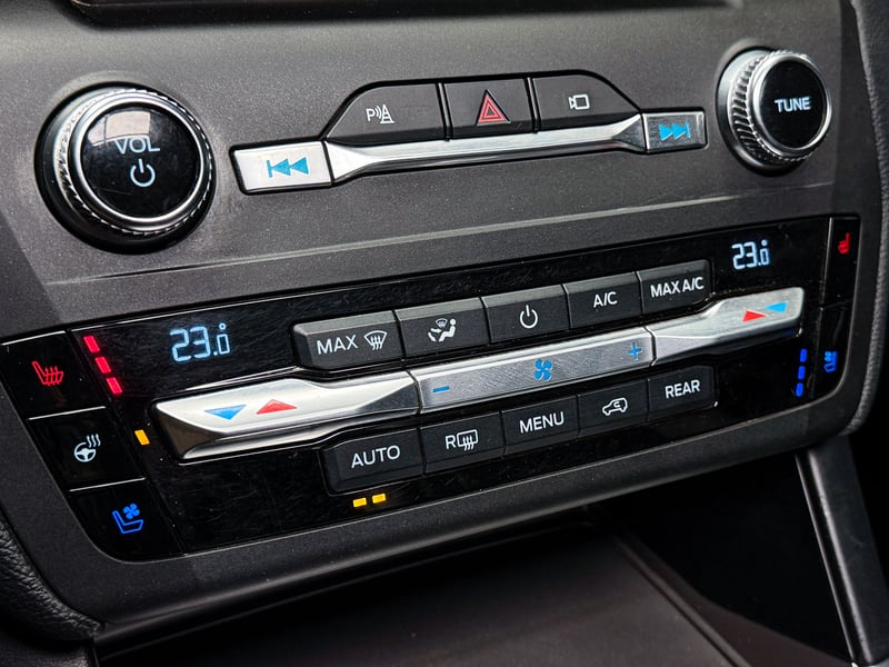 Ford Explorer Limited 4WD 2021 - Imagen 17 de 20