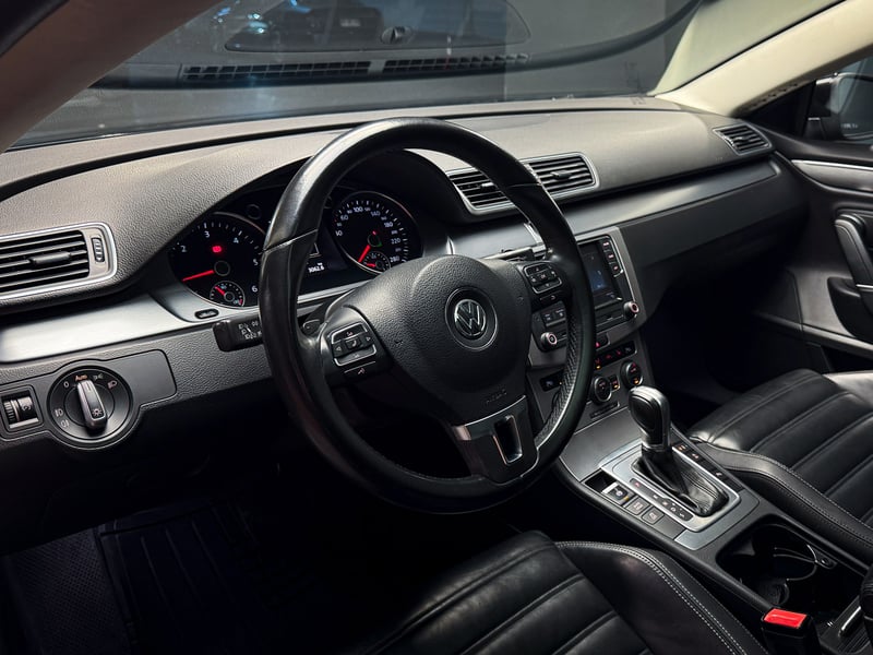 Volkswagen Passat CC TDI 2.0 AT 2018 - Imagen 12 de 20