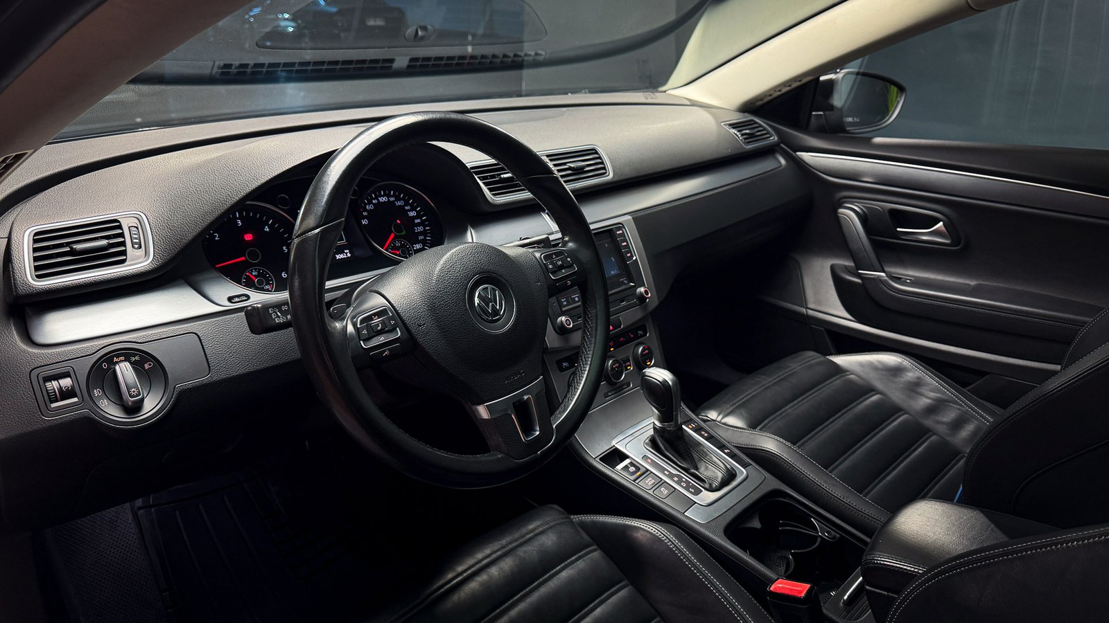 Volkswagen Passat CC TDI 2.0 AT 2018 - Imagen 12 de 20
