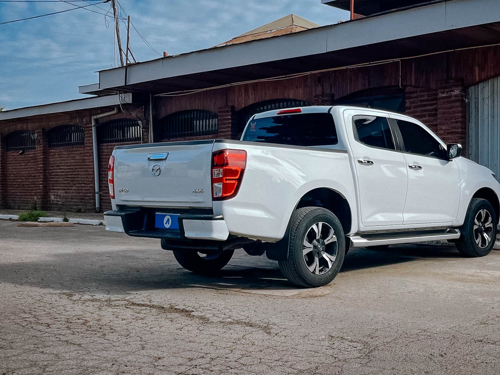 Mazda BT-50 High 3.0 2023 - Foto 4 de 20