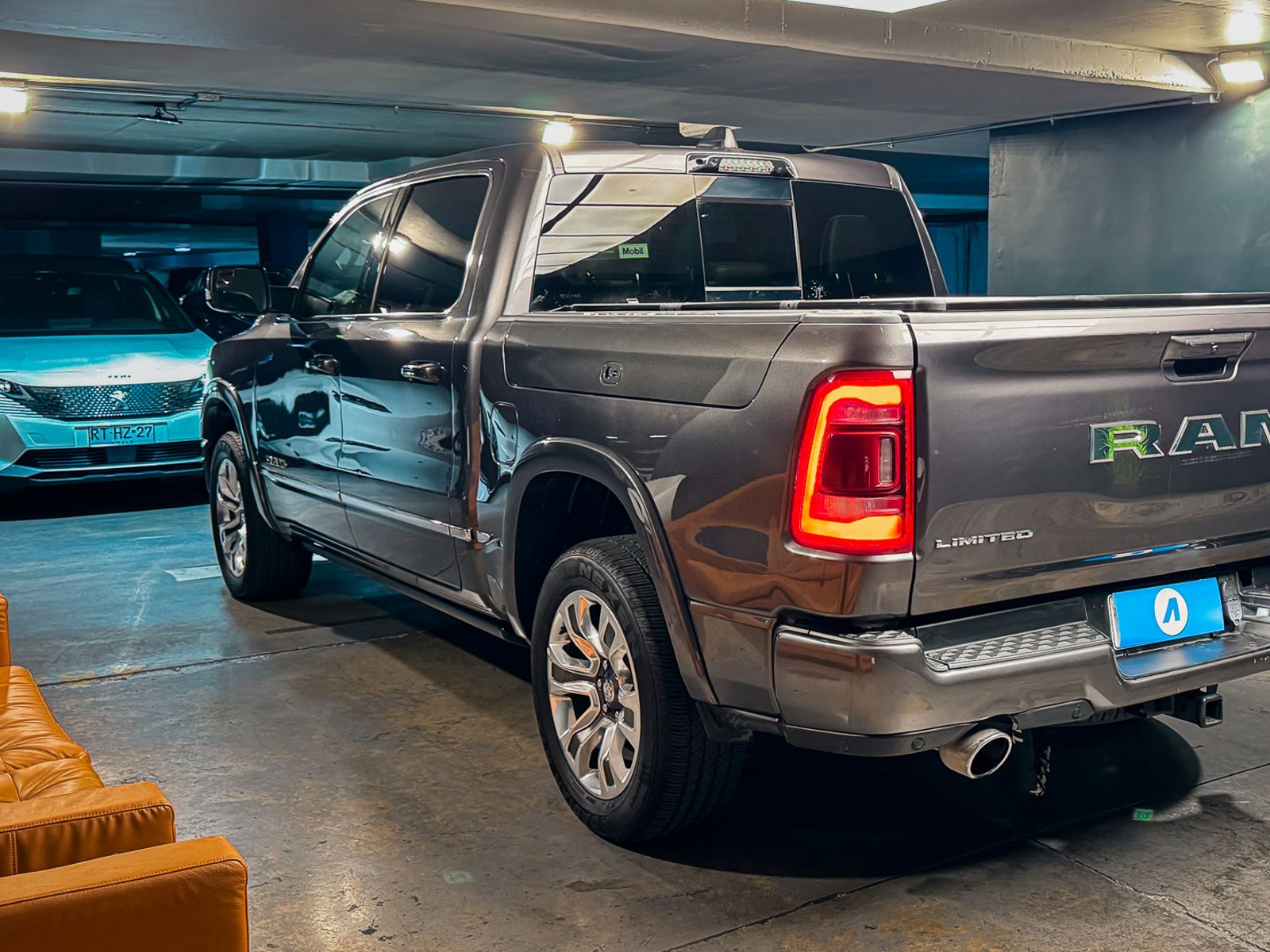 RAM 1500 Limited 4X4 5.7 AT 2024 - Foto 2 de 20