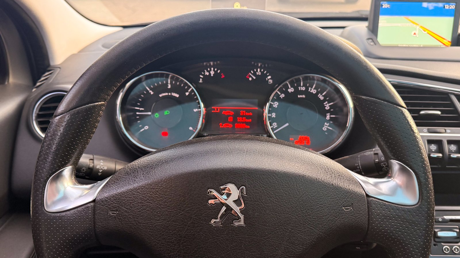Peugeot 3008 Allure HDI 1.6 2017 - Imagen 7 de 20