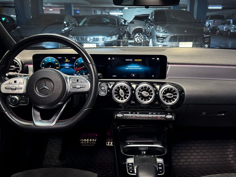 Mercedes-Benz A250 AMG Line 2.0 2019 - Imagen 14 de 20