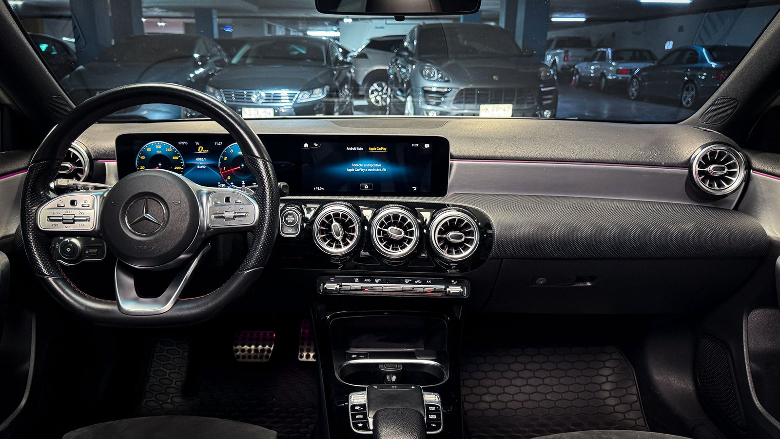 Mercedes-Benz A250 AMG Line 2.0 2019 - Imagen 14 de 20